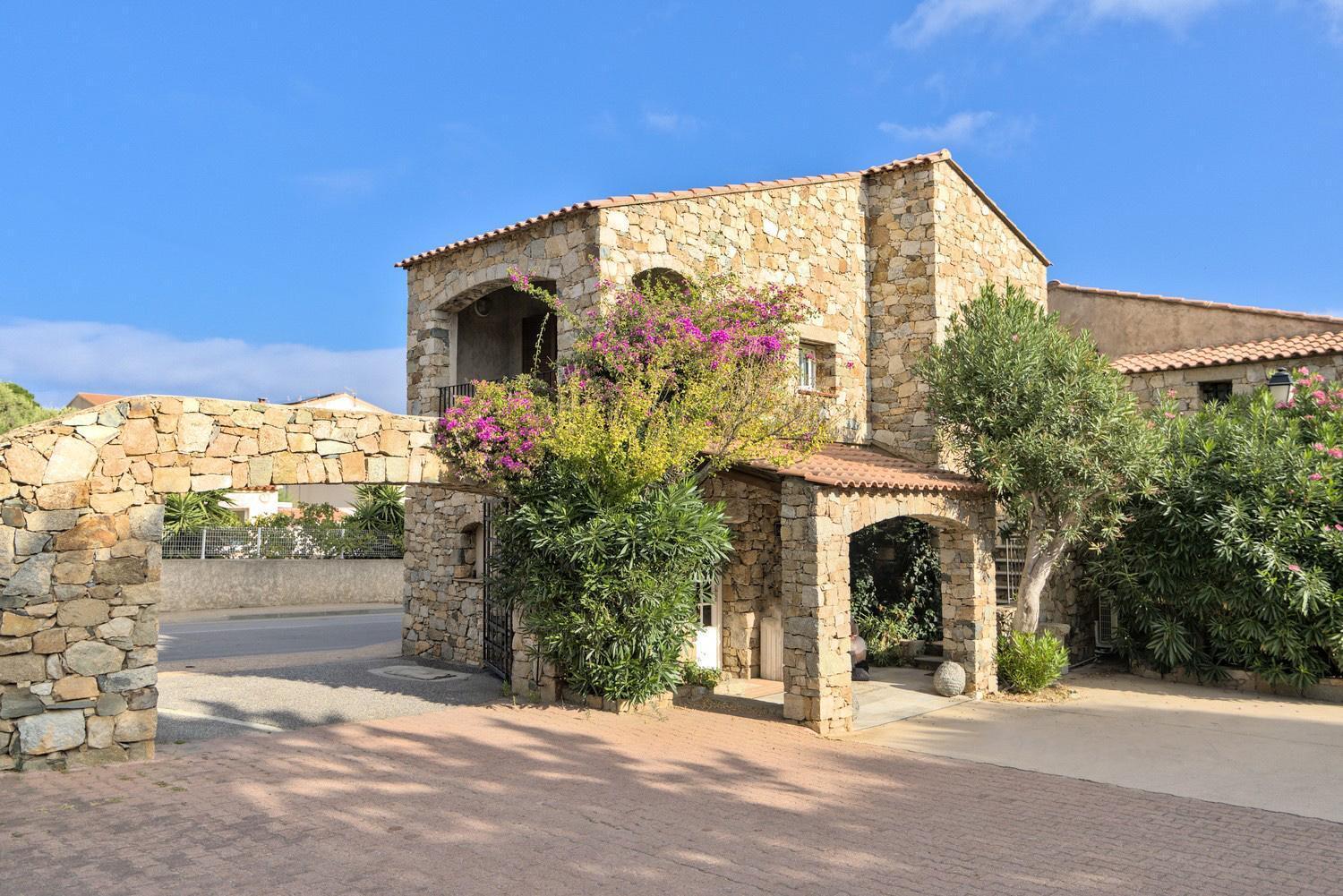 Hotel Casa Rossa & Spa LʼÎle-Rousse المظهر الخارجي الصورة